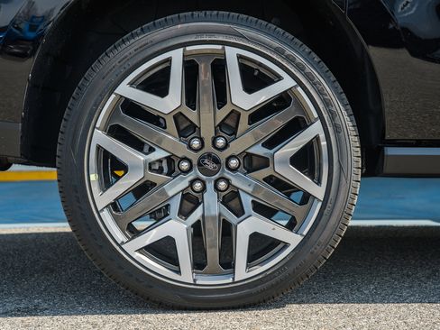 New 2026 Ford Expedition Max Platinum image 27