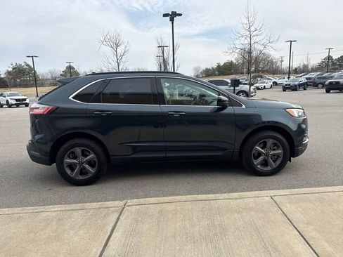 Used 2022 Ford Edge SEL w/ Sport Appearance Package image 5