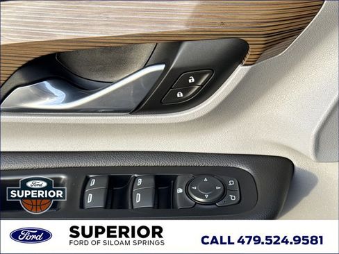 Used 2020 GMC Terrain SLE w/ Driver Convenience Package image 18