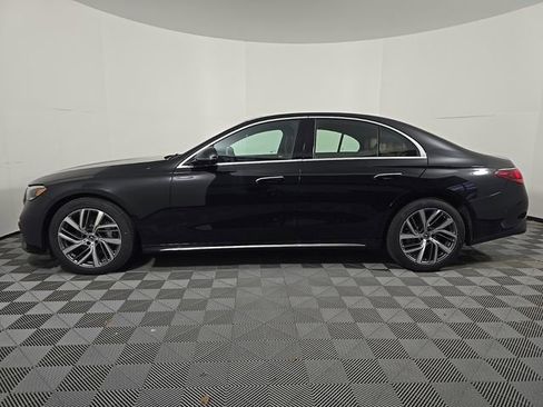 New 2026 Mercedes-Benz E 350 4MATIC Sedan image 2