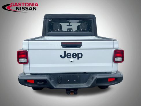 Used 2023 Jeep Gladiator Sport w/ Trailer Tow Package AWD/4WD image 7