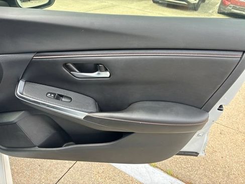 Used 2021 Nissan Sentra SR FWD image 13