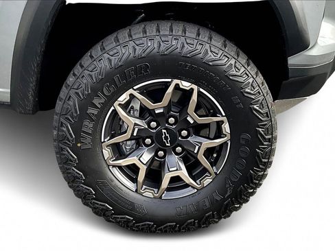 Used 2026 Chevrolet Colorado ZR2 w/ Technology Package image 33