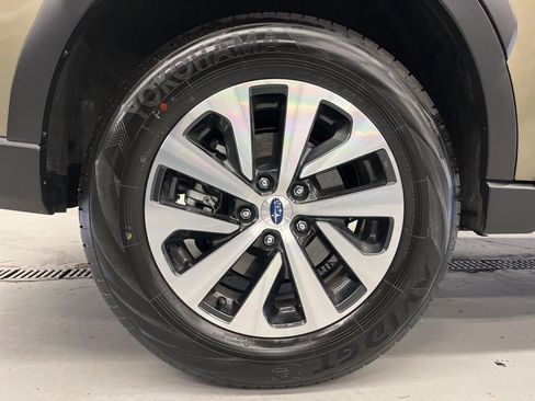 Certified 2025 Subaru Outback Premium w/ Popular Package #1A image 34