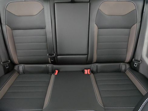 Certified 2023 Volkswagen Taos SEL image 13