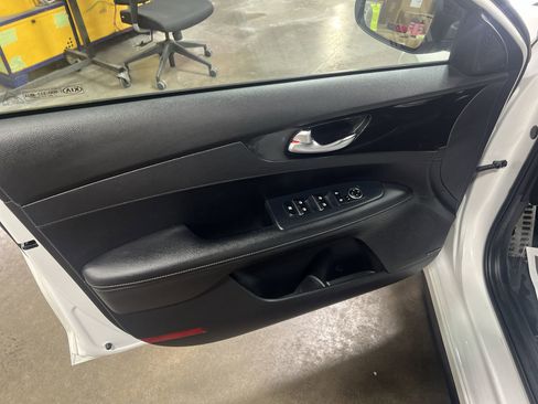 Used 2021 Kia Forte GT-Line image 22