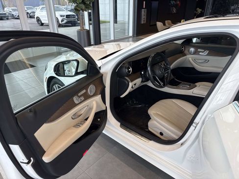 Used 2021 Mercedes-Benz E 350 E 350 w/ Premium Package image 17