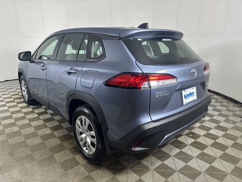 Used 2025 Toyota Corolla Cross L AWD/4WD image 4