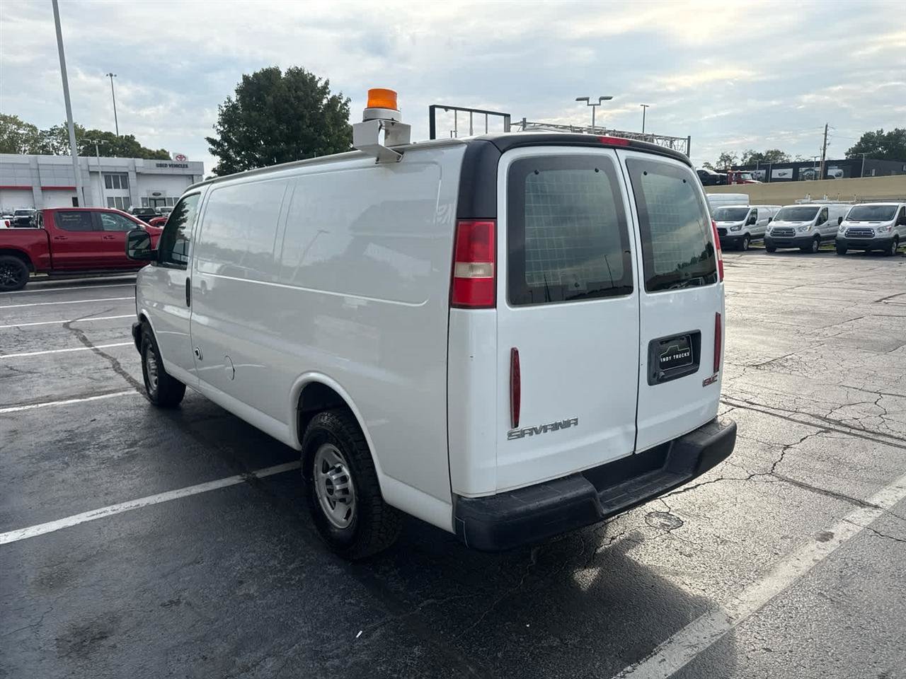 Used 2014 GMC Savana 3500 RWD image 6