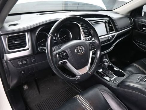 Used 2018 Toyota Highlander SE AWD/4WD image 75