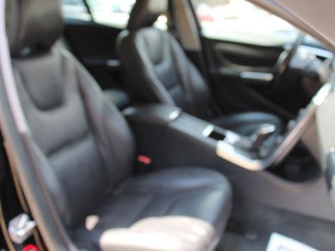 Used 2014 Volvo S60 T5 image 25