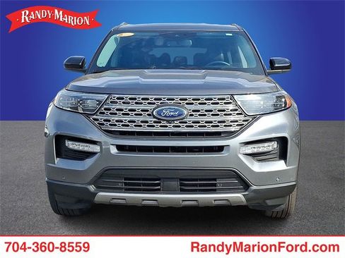 Used 2023 Ford Explorer Limited image 2