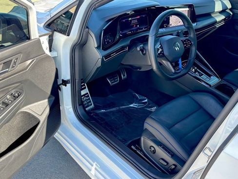 Used 2024 Volkswagen Golf R 2.0T image 12