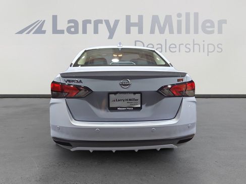 New 2025 Nissan Versa SR w/ Trunk Package image 4