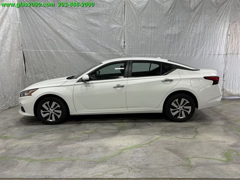 Used 2020 Nissan Altima 2.5 S AWD/4WD image 13