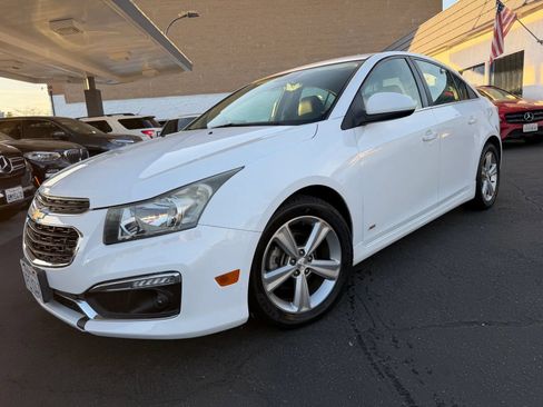 Used 2016 Chevrolet Cruze LT w/ Enhanced Safety Package FWD image 6