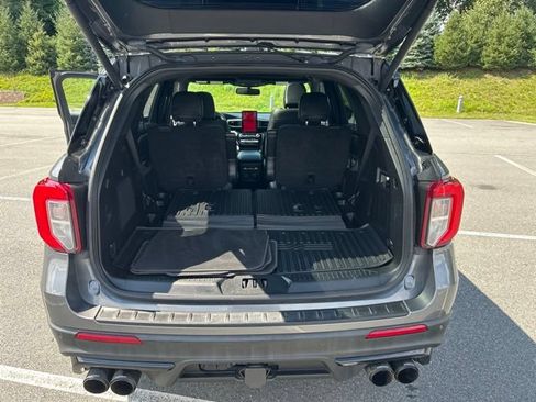 Used 2021 Ford Explorer ST w/ ST Street Pack AWD/4WD image 13