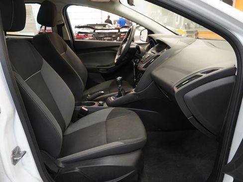 Used 2012 Ford Focus S FWD image 31