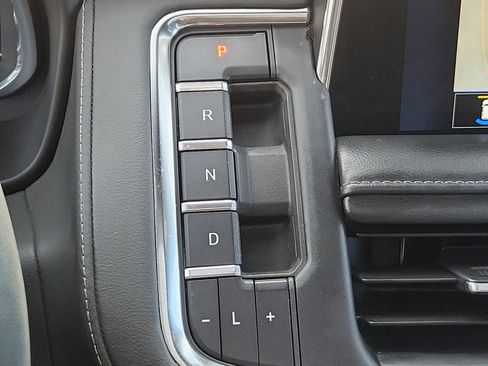 Certified 2023 Chevrolet Tahoe Z71 w/ Z71 Off-Road Package image 16