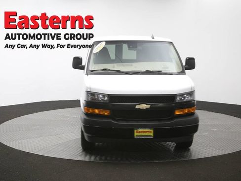 Used 2021 Chevrolet Express 3500 w/ Driver Convenience Package RWD image 48