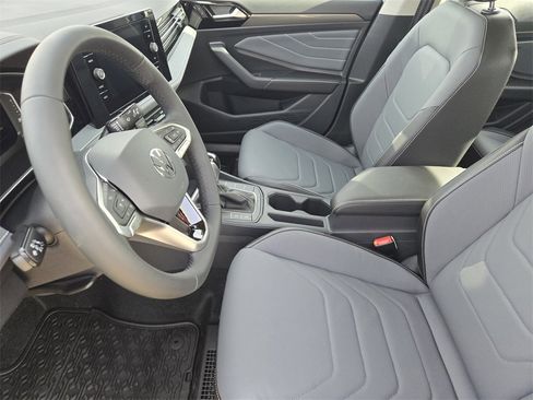 New 2026 Volkswagen Jetta SEL image 10
