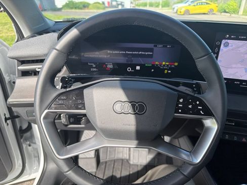 Used 2026 Audi Q3 quattro 2.0T AWD/4WD image 9
