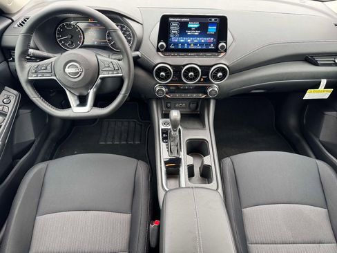 Used 2025 Nissan Sentra SV w/ All-Weather Package FWD image 12