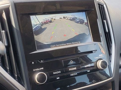 Used 2020 Subaru Forester Premium image 23