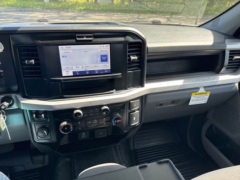 New 2025 Ford F250 XL image 22