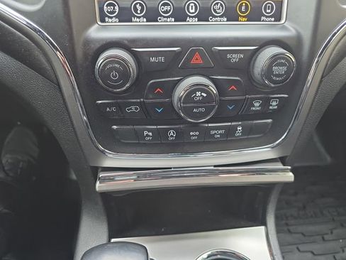 Used 2018 Jeep Grand Cherokee Altitude image 27