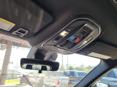 Used 2025 Jeep Grand Cherokee L Laredo RWD image 20