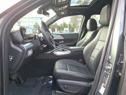 Used 2024 Mercedes-Benz GLE 450e 4MATIC image 13