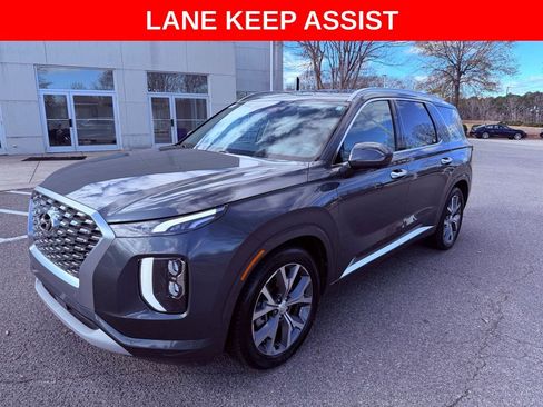 Used 2021 Hyundai Palisade Limited image 3