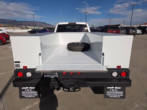 New 2026 RAM 3500 Tradesman w/ Chrome Appearance Group image 21