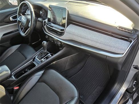 Used 2022 Jeep Compass Latitude w/ Convenience Group image 32