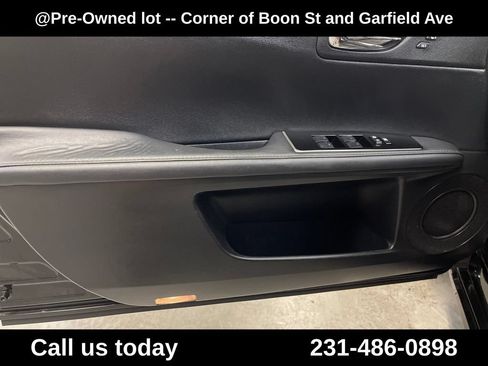Used 2018 Lexus ES 350 w/ Premier Package FWD image 15