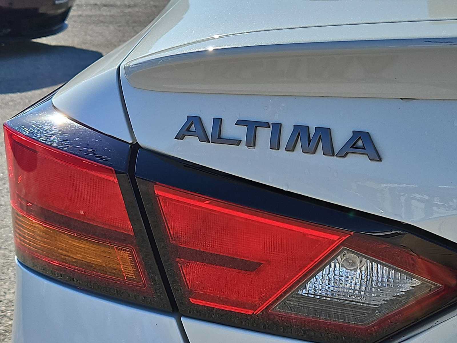 Used 2025 Nissan Altima 2.5 SV w/ SV Special Edition Package FWD image 9
