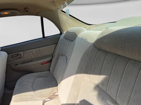 Used 2002 Buick Century Custom w/ Special Edition Pkg FWD image 31