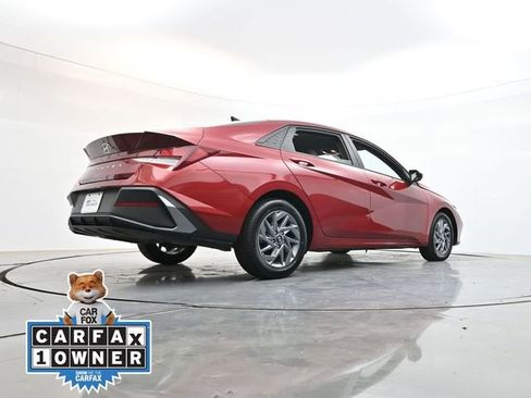 Used 2024 Hyundai Elantra SEL FWD image 33