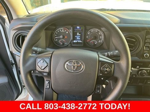Used 2022 Toyota Tacoma SR AWD/4WD image 17