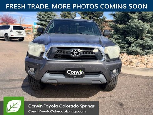 Used 2013 Toyota Tacoma 4x4 Double Cab w/ TRD Off-Road Pkg image 2