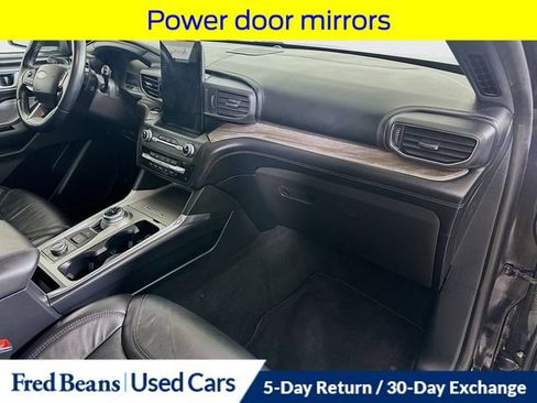 Certified 2020 Ford Explorer Platinum w/ Premium Technology Package AWD/4WD image 39