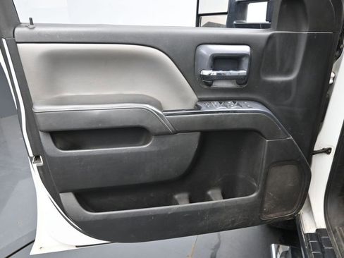 Used 2015 Chevrolet Silverado 2500 W/T AWD/4WD image 15