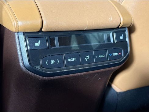 Used 2022 Toyota Highlander Platinum AWD/4WD image 39