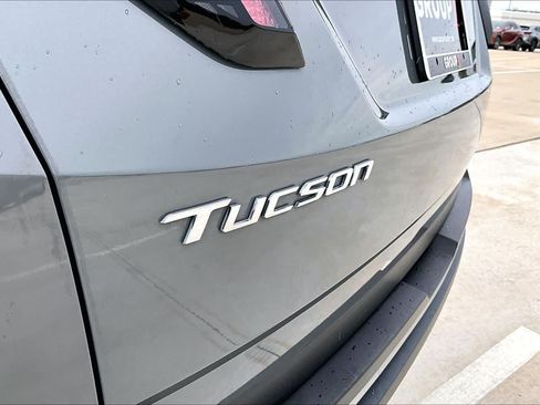 Certified 2024 Hyundai Tucson SEL w/ Convenience Package FWD image 10
