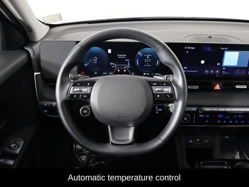 Used 2025 Hyundai Ioniq 5 SE RWD image 7