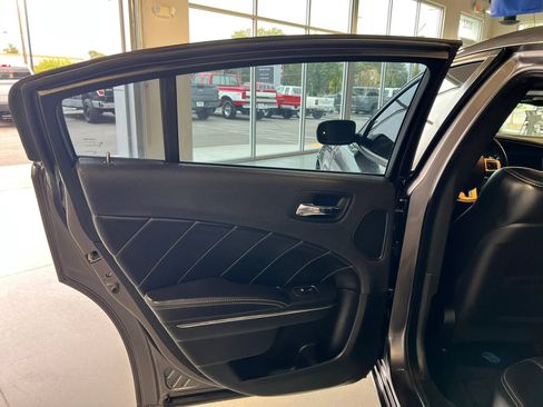 Used 2014 Dodge Charger R/T AWD/4WD image 18