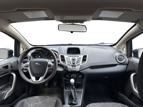 Used 2013 Ford Fiesta SE FWD image 7