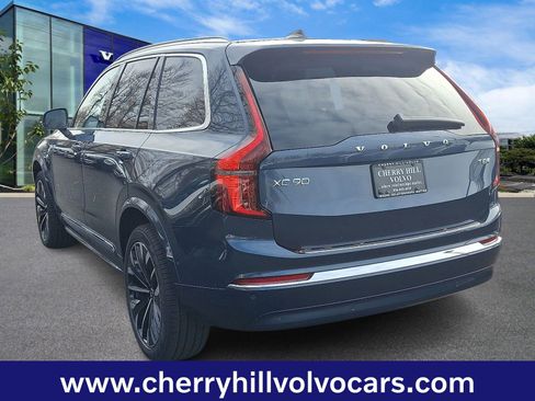 New 2026 Volvo XC90 T8 Plus image 3