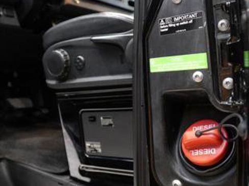 Used 2020 Mercedes-Benz Sprinter 3500 image 32